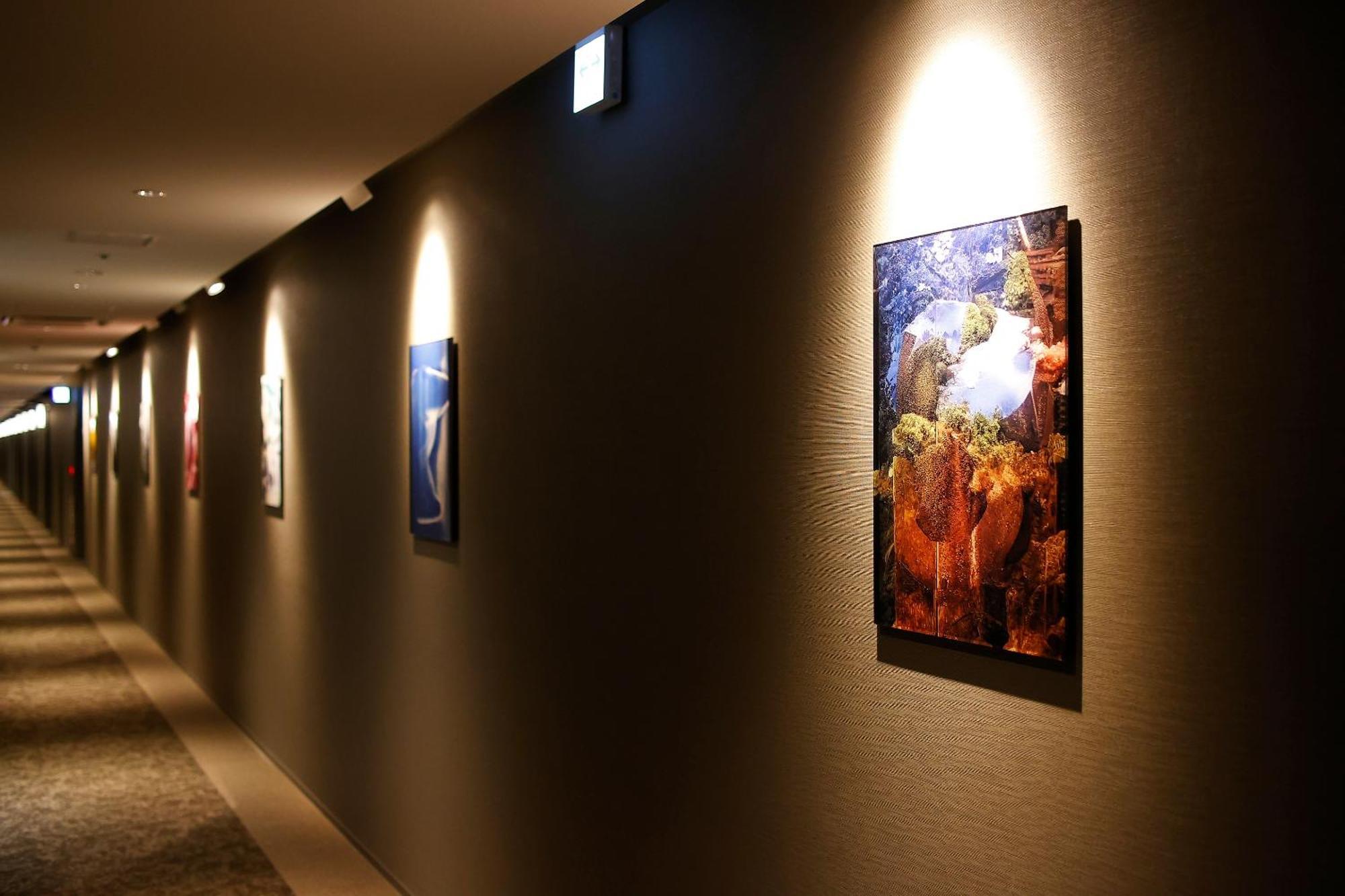 Nohga Hotel Kiyomizu Kyoto Luaran gambar Artwork by the artist in a hotel