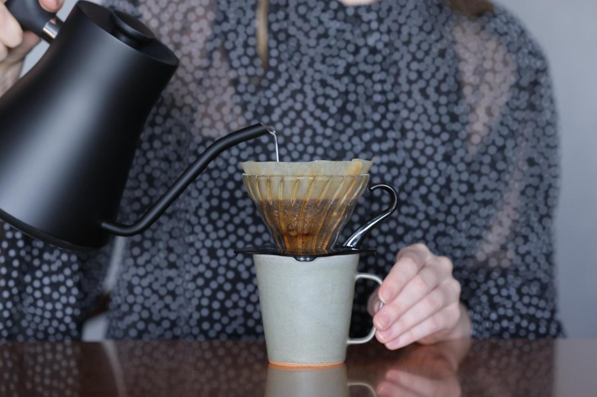 Nohga Hotel Kiyomizu Kyoto Luaran gambar Coffee being brewed with a V60